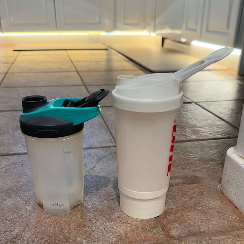 Contigo Black and Teal Shaker Bottle
